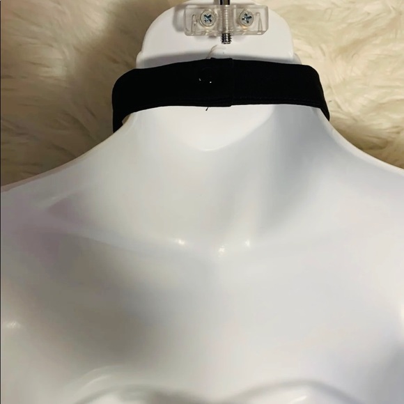 Black BodyCon Dress 🖤 - Picture 6 of 7